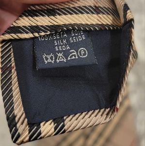 🚫SOLD🚫 BURBERRY London Classic Nova Check TIe